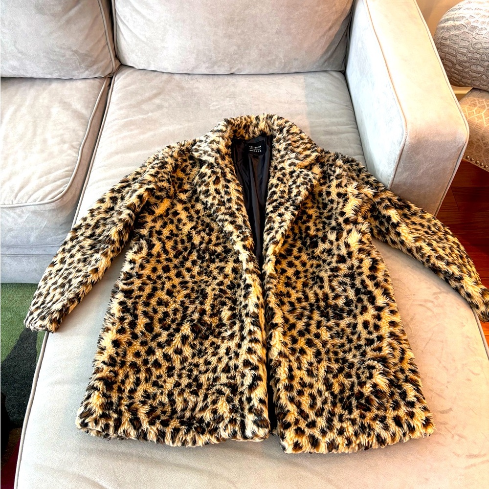 COTTON ON: Fake Fur leopard print jacket. Size L/8